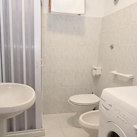 Aparthotel Karlin's House - Diffuso Anzi
