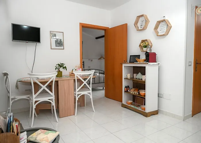 Aparthotel Karlin's House - Diffuso Anzi